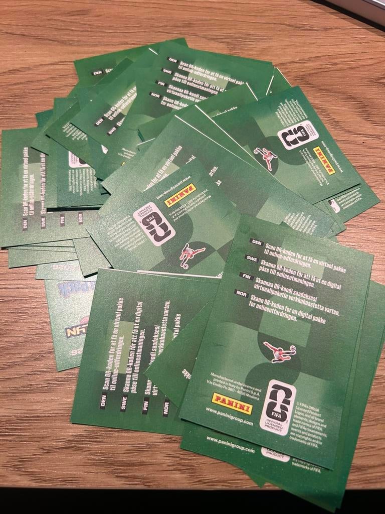 Panini FIFA World Cup 2026, jeu virtuel Adrenalyn Codes, Enlèvement ou Envoi, Neuf