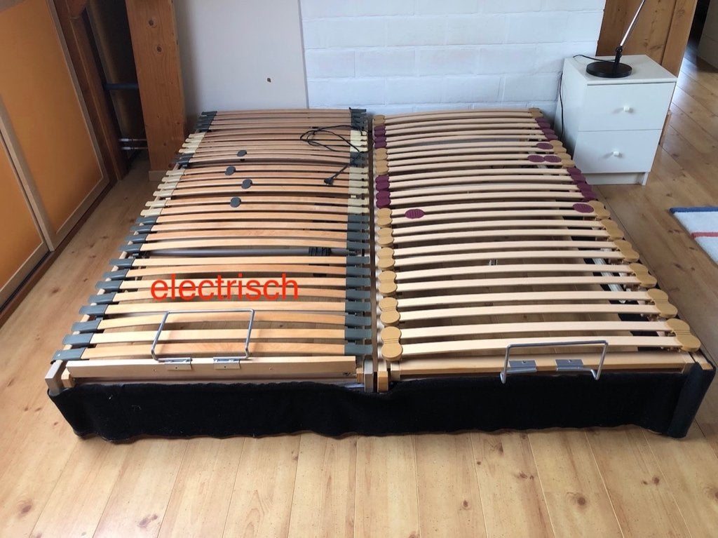 Bed - electrische lattenbodem, Ophalen, Tweepersoons, Zo goed als nieuw, 180 cm