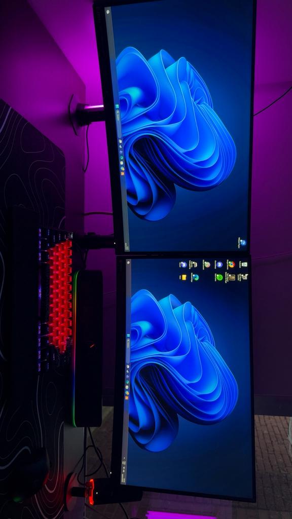 Pc setup tekoop!, Computers en Software, Desktop Pc's, Zo goed als nieuw, 16 GB, Met monitor, Ophalen of Verzenden