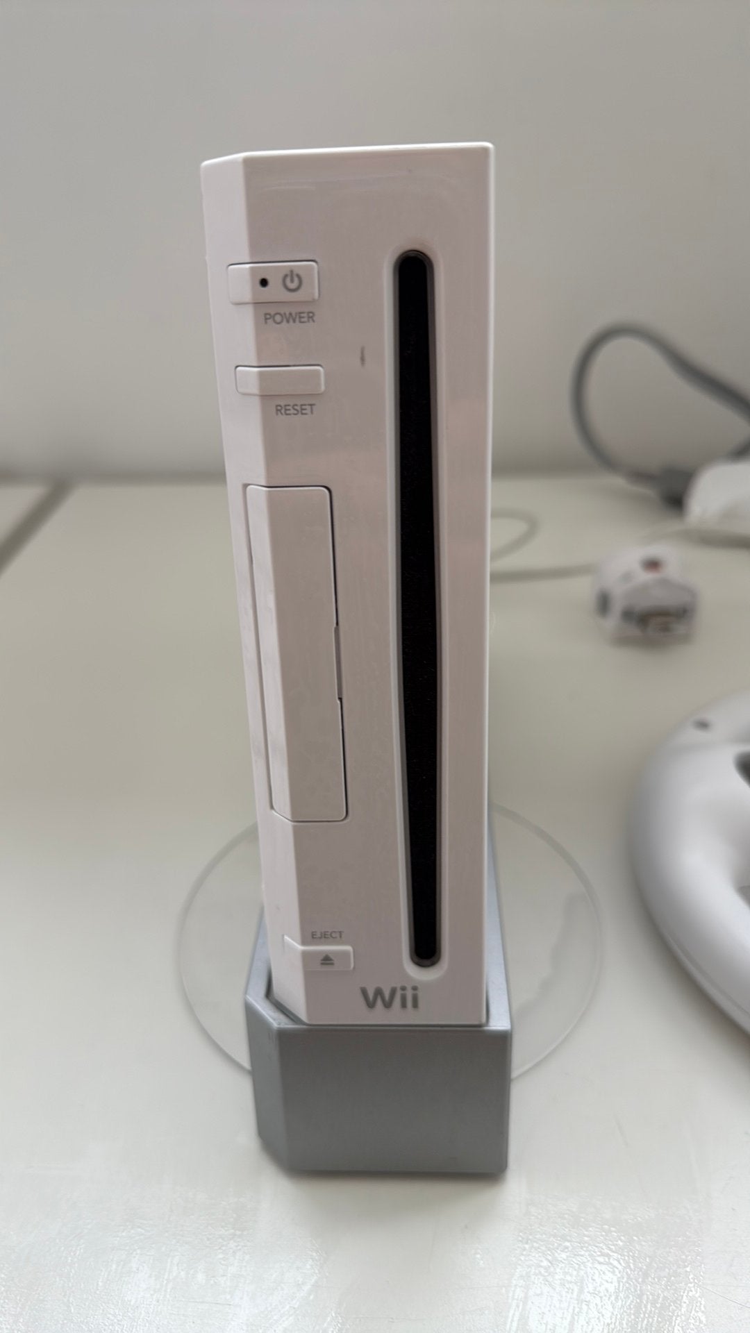 Nintendo WII avec 2 manettes et volant, Enlèvement ou Envoi, 2 joueurs, À partir de 7 ans, Aventure et Action