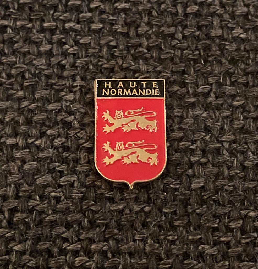 PIN - HAUTE NORMANDIE - FRANCE - FRANKRIJK, Verzamelen, Verzenden, Gebruikt, Stad of Land, Speldje of Pin