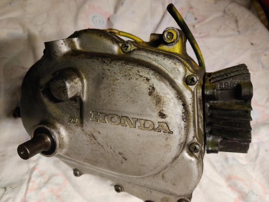 Motorblok Honda 50 Amigo PF, Fietsen en Brommers, Ophalen