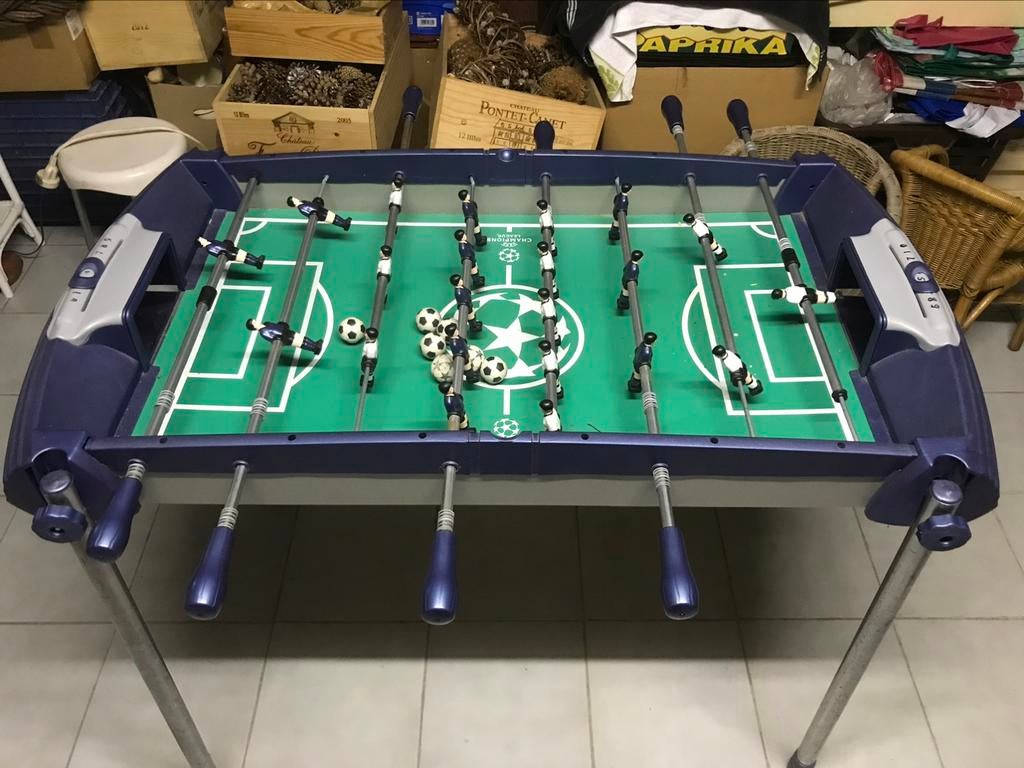 Kinder voetbaltafel op hoge poten, Ophalen, Gebruikt