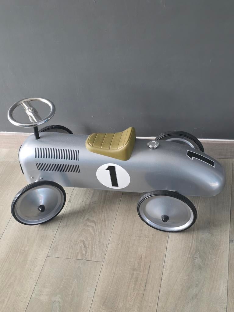 Voiture rétro, Enlèvement