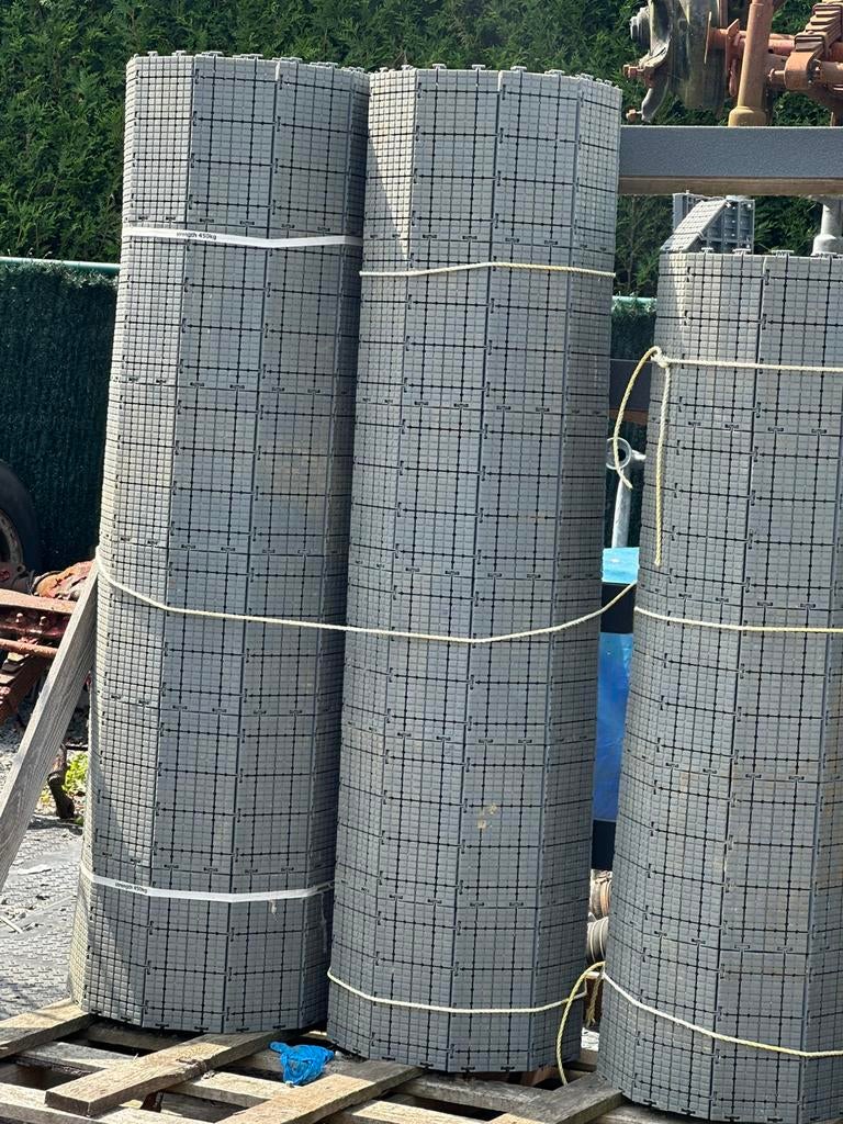 Tapis en plastique pliables, dalles de terras, Enlèvement, Comme neuf