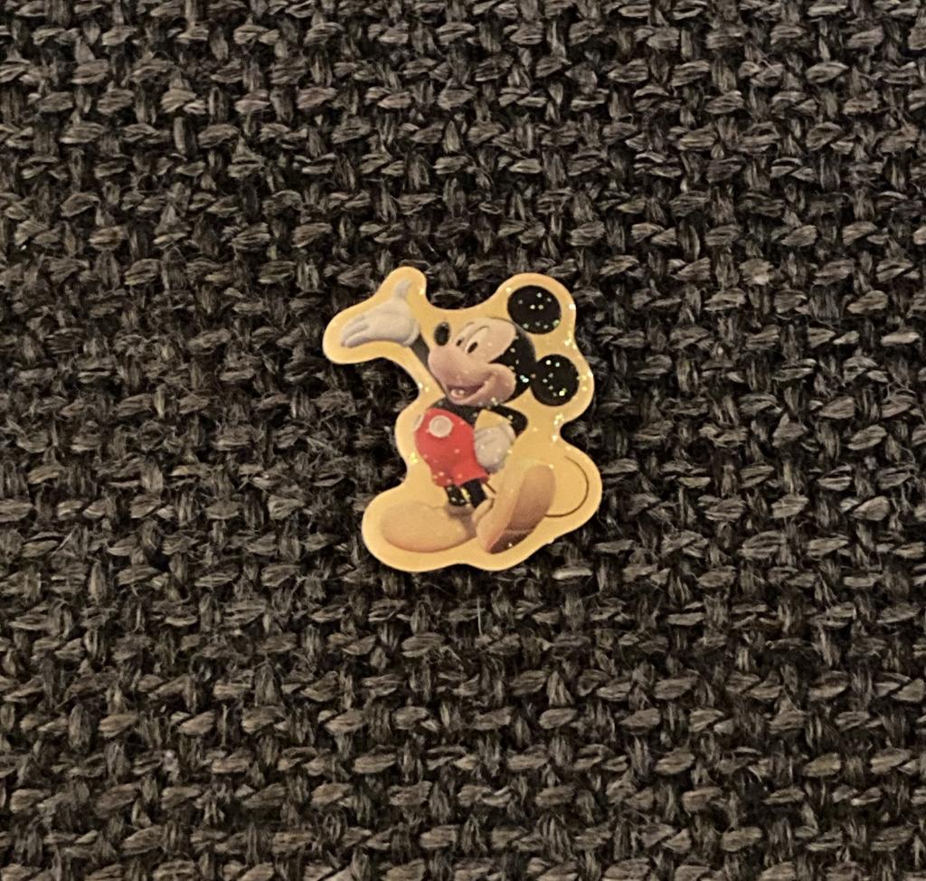 PIN - DISNEY - MICKEY MOUSE, Envoi, Comme neuf, Figurine, Insigne ou Pin's