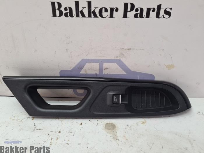 Commutateur vitre électrique d'un Ford B-Max, -, -, 3 mois de garantie, -