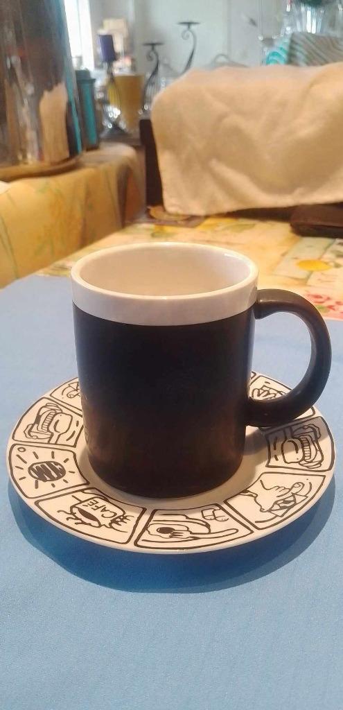 tasse et soucoupe noir blanc, Enlèvement ou Envoi, Comme neuf, Céramique, Autres styles