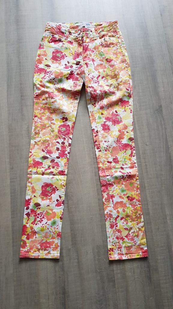 broek Terre Bleue met bloemmotief maat S, Kinderen en Baby's, Broek, Terre Bleue, Meisje, Ophalen of Verzenden