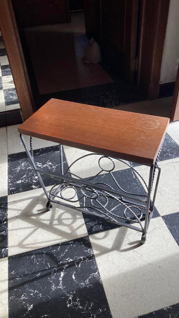 Vintage krantenbak, Antiek en Kunst, Ophalen of Verzenden