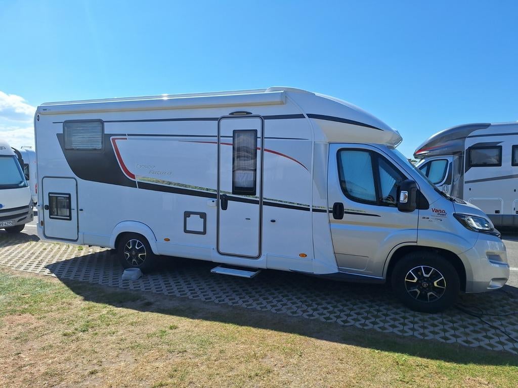 Burstner lyseo futura, Automaat, Afzuigkap, Ringverwarming, Fiat
