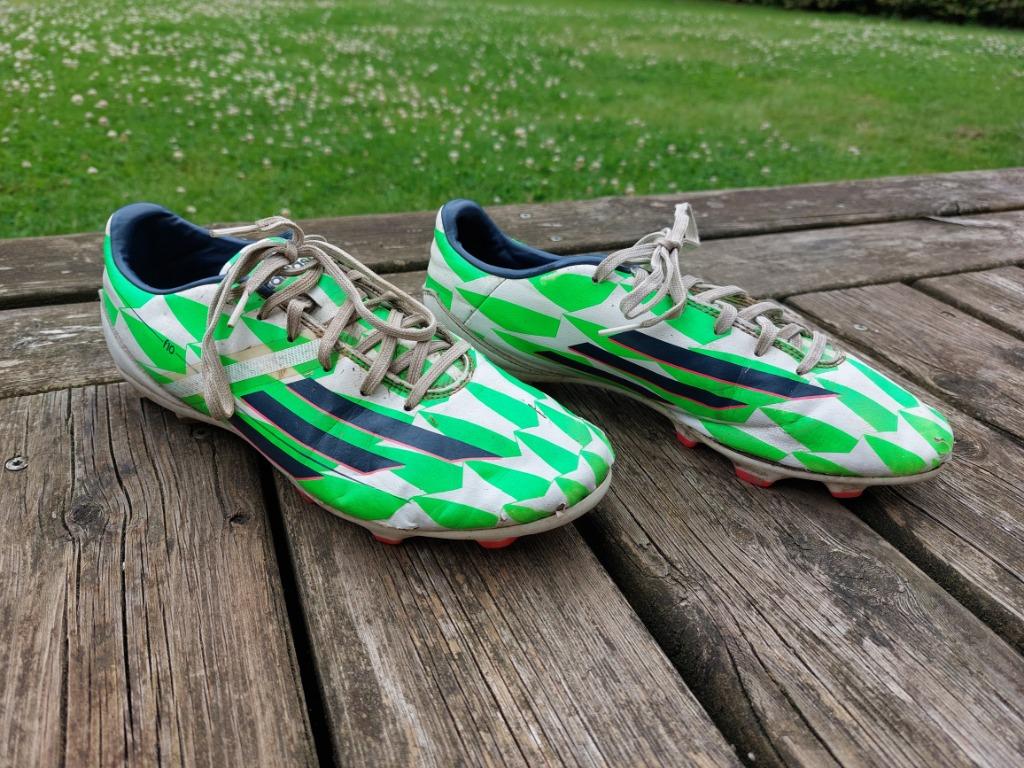 Voetbalschoenen Adidas maat 41 1/3, Ophalen, Gebruikt, Schoenen
