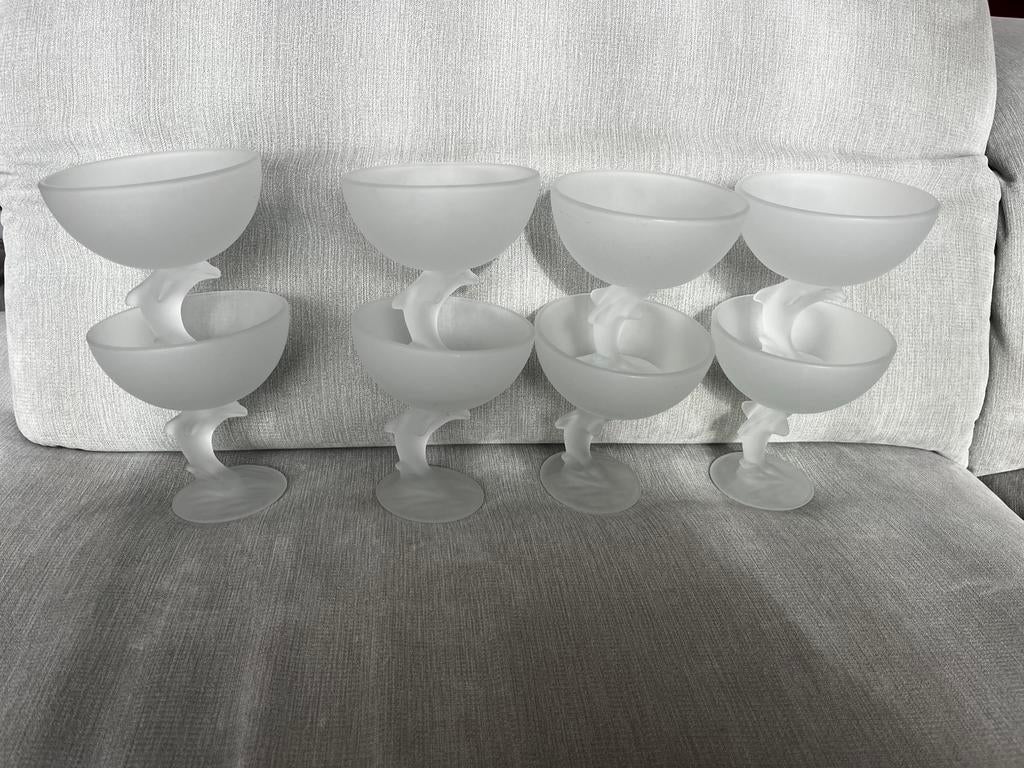8 design ijsbekers met dolfijnpatroon, Verzamelen, Glas en Drinkglazen, Ophalen, Zo goed als nieuw