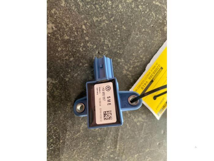 Airbag Sensor van een Volkswagen Scirocco, Ophalen of Verzenden, 3 maanden garantie, Gebruikt, Volkswagen