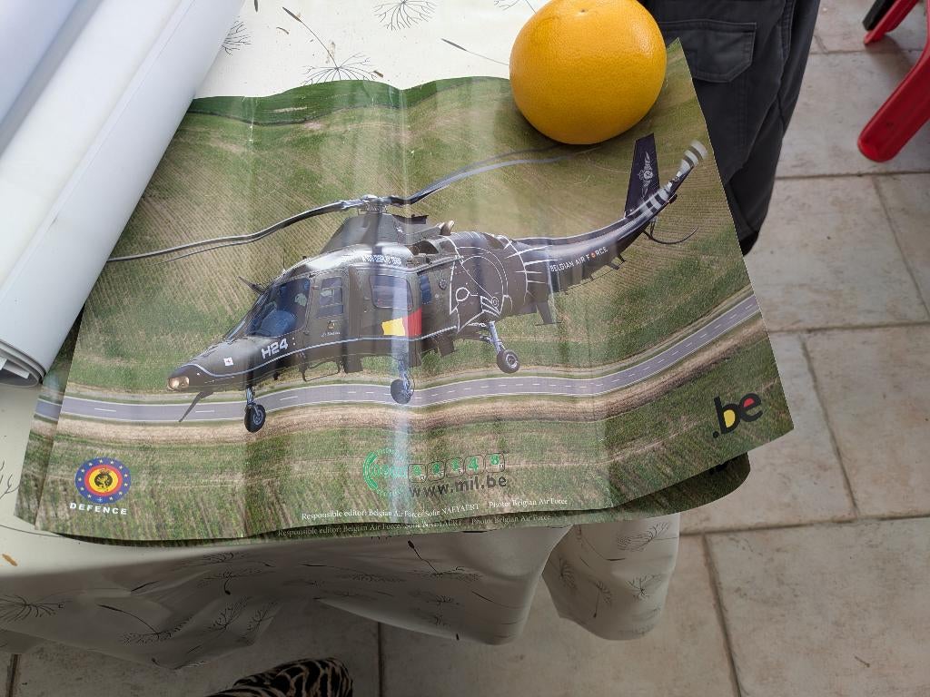 Helikopter leger  en agusta, Verzamelen, Militaria | Algemeen, Ophalen of Verzenden, Luchtmacht, Foto of Poster
