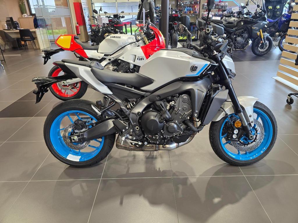 Yamaha MT09 Y-AMT, Motos, Motos | Yamaha, Permis Moto A, Entreprise, Plus de 35 kW, 3 cylindres