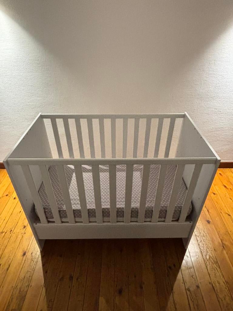 Lit evolutif bebe 60x120 marque sweetnight, Enlèvement, Comme neuf