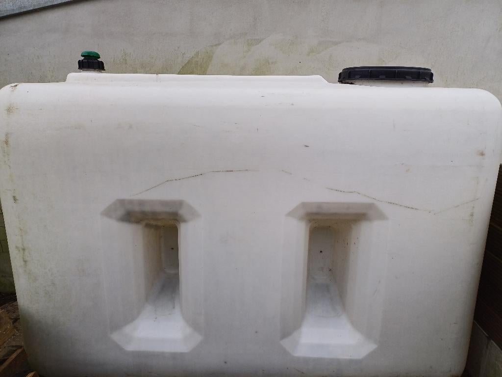 CITERNE EAU OU MAZOUT, 150 litres ou plus, Enlèvement, Comme neuf, Synthétique