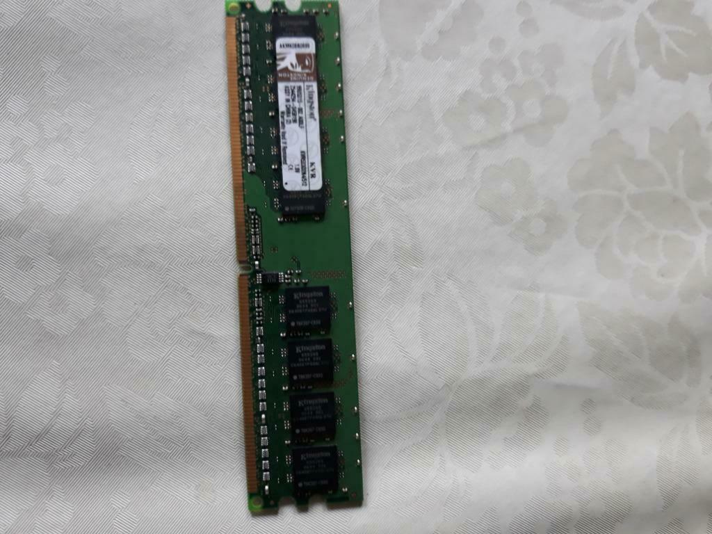 2 x RAM geheugenkaart kingston KVR533D2N4/512, Utilisé, DDR2, Enlèvement, 512 GB ou plus
