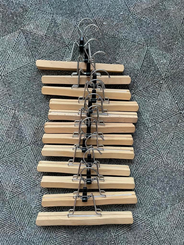 12 broekhangers, Ophalen of Verzenden, Zo goed als nieuw
