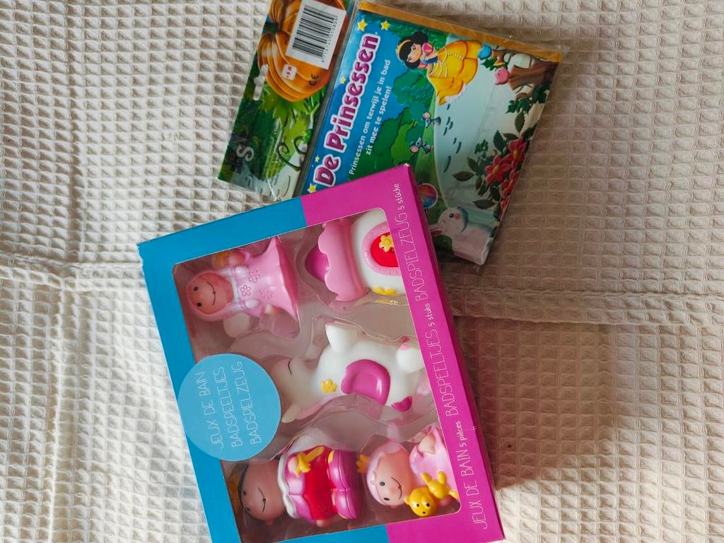 Bad speeltjes en boekje, Ophalen of Verzenden, Nieuw