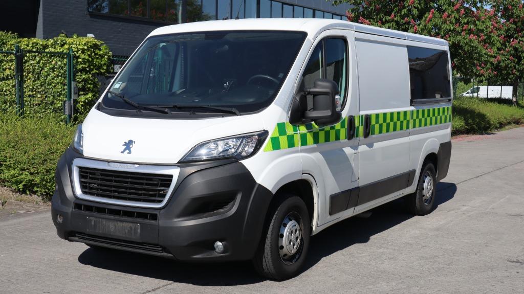 Peugeot Boxer ziekenvervoer 2.0d, Voorwielaandrijving, Stof, 2000 kW, Wit