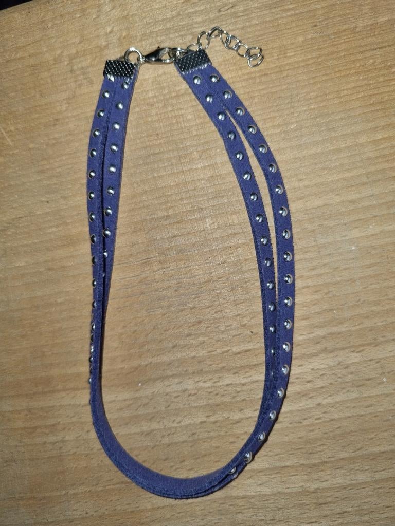 Double tour du cou bleu roi 30 cm souple, Enlèvement ou Envoi, Comme neuf, Bleu