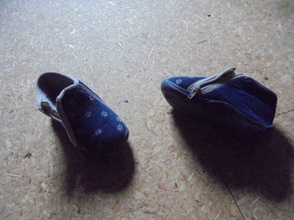 pantoffels maat 23, MET, Overige typen, Ophalen of Verzenden, Zo goed als nieuw