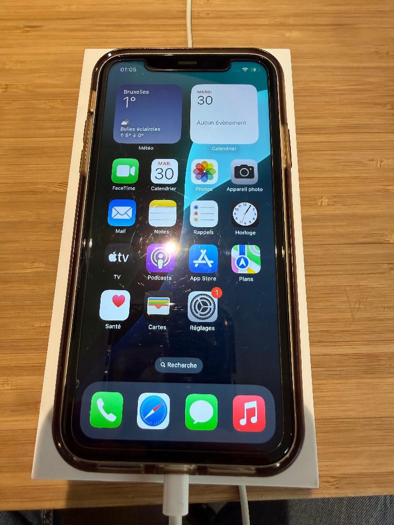 Iphone 11 128GB Blanc complet avec boite origine, 128 GB, 78 %, IPhone 11, Enlèvement