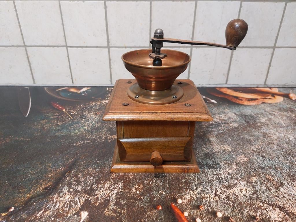 Vieux moulin à café, Enlèvement ou Envoi