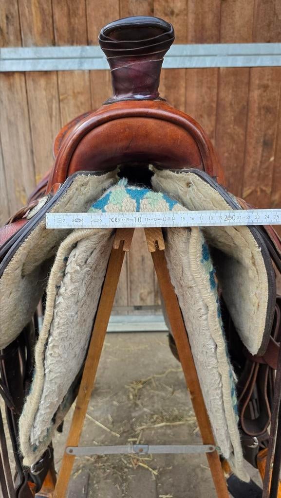 Continental 16"Q Western Ranch Roping zadel met hardseat., Dieren en Toebehoren, Ophalen, Gebruikt, Western