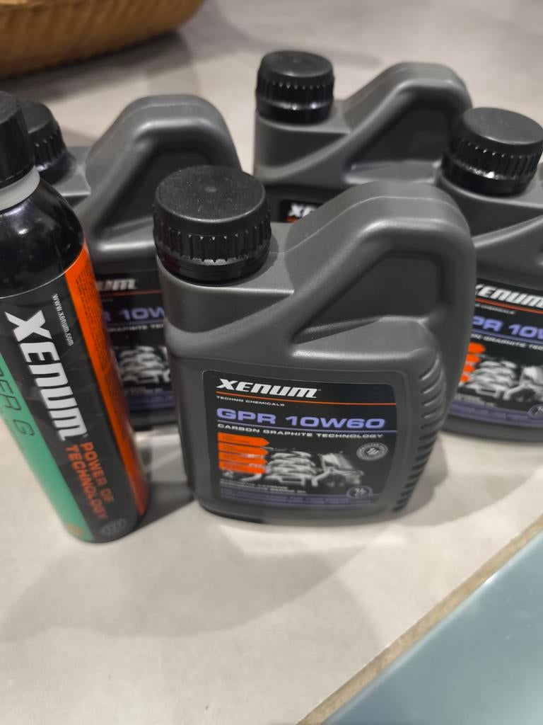 Huile céramique carbone graphique 10w60, Autos : Pièces & Accessoires, Enlèvement ou Envoi