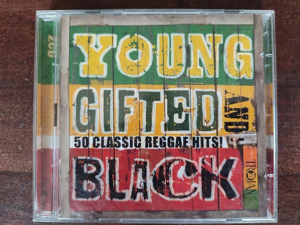 2-CD : YOUNG GIFTED AND BLACK - 50 CL. REGGAE HITS (TROJAN), Ophalen of Verzenden, Zo goed als nieuw
