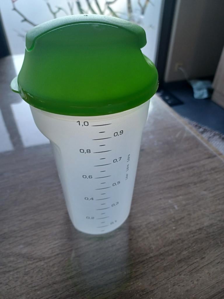 1 liter shaker, Maison & Meubles, Cuisine| Tupperware, Enlèvement ou Envoi, Neuf