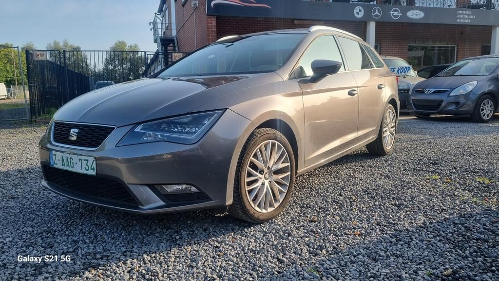 Seat Leon 1.4 essence en 2014 avec 190 000 km, Autos, Euro 5, Achat, Entreprise, Noir