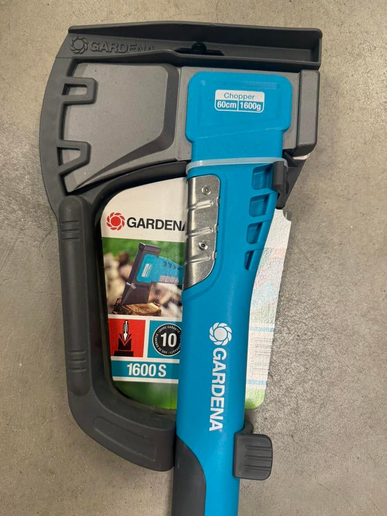 Gardena bijl 60cm 1600gr nieuw, Tuin en Terras, Hand-tuingereedschap, Ophalen, Nieuw, Bijl, Gardena