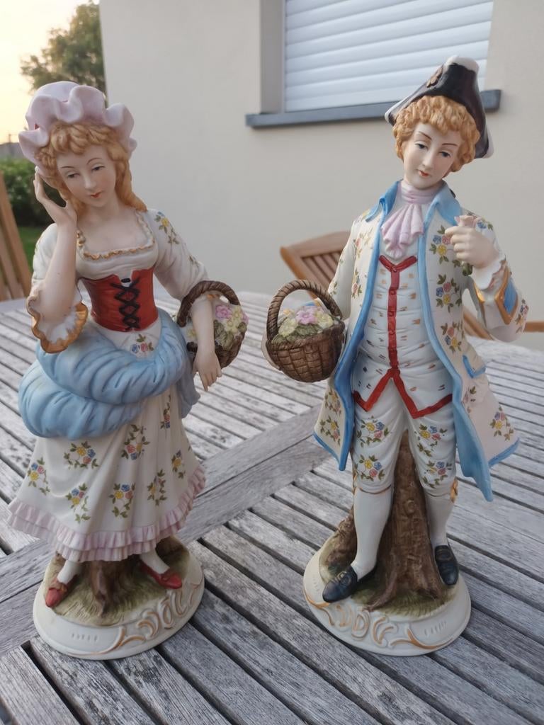 Couple en biscuit, 2 statues séparées, 35 cm de haut, Enlèvement, Comme neuf