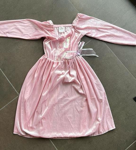 Jolie robe pour le carnaval, Enlèvement, Comme neuf