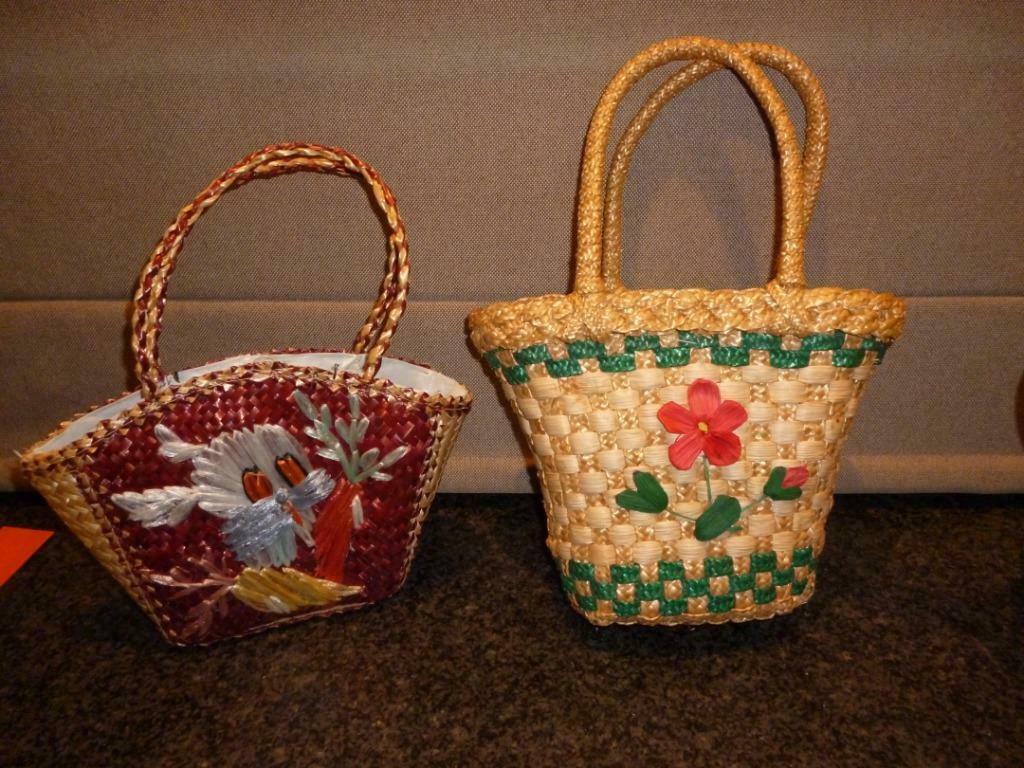2 oude rieten mandjes voor Pasen decoratie eieren mandjes, Antiek en Kunst, Ophalen of Verzenden
