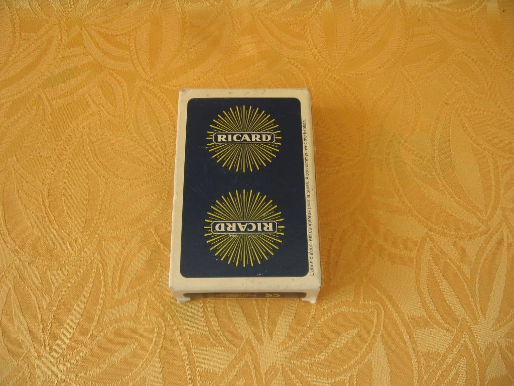 Ricard 54 speelkaarten blauw "stekkezon"., Verzamelen, Merken en Reclamevoorwerpen, Ophalen of Verzenden, Zo goed als nieuw, Gebruiksvoorwerp