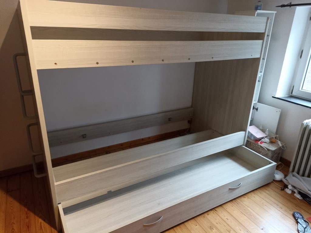 Stapelbed met lade Zeer goede kwaliteit, Huis en Inrichting, Ophalen