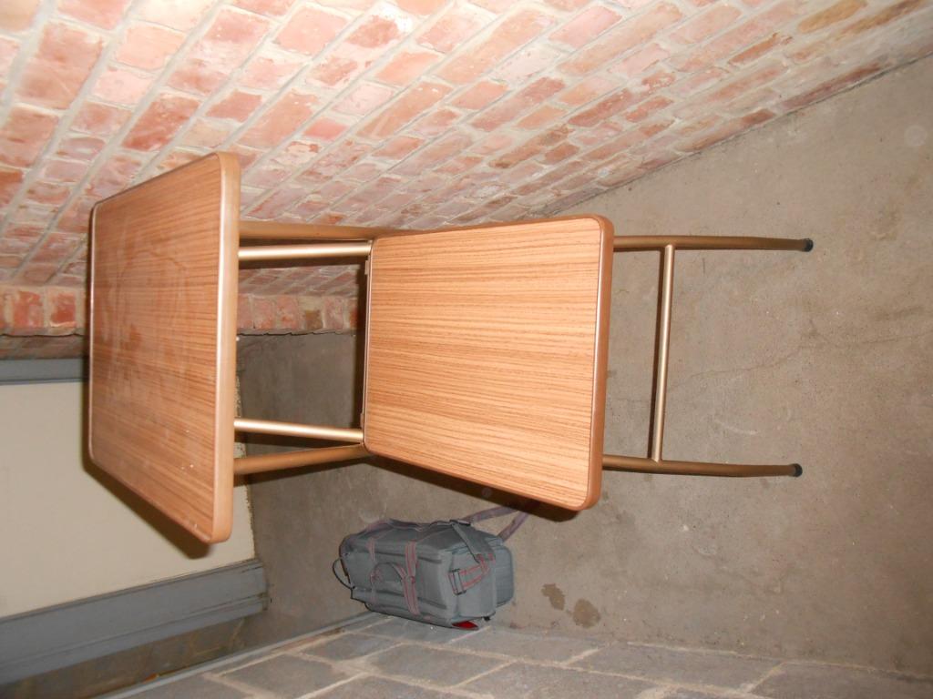 table et ecran, Enlèvement, Utilisé