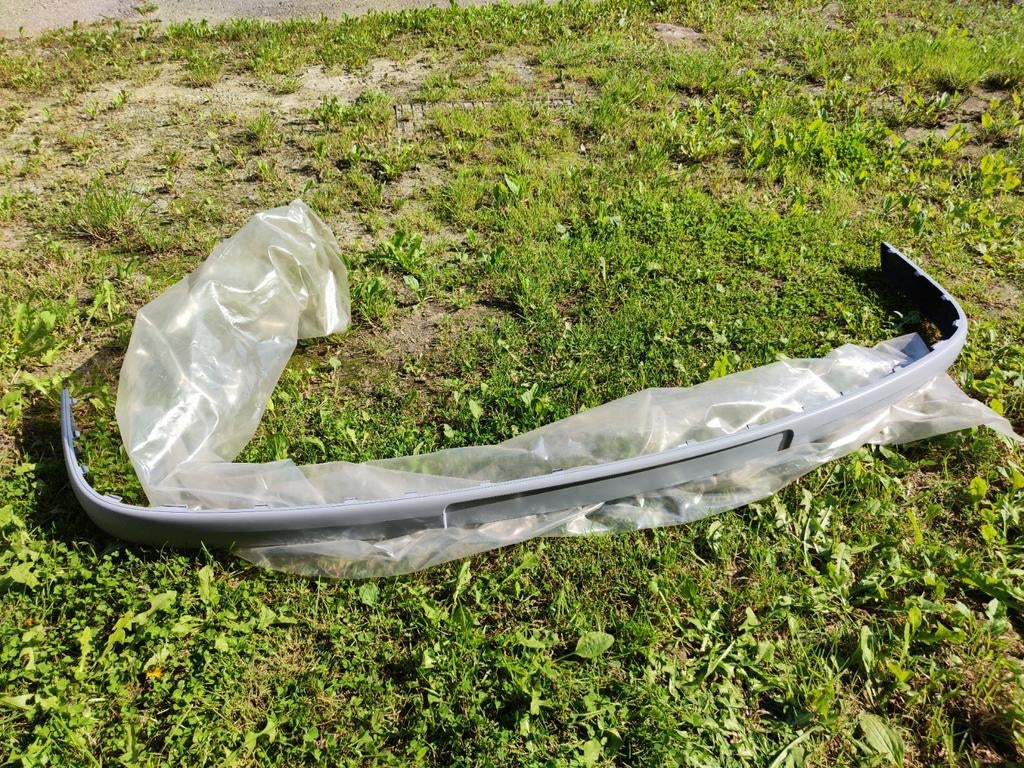 VW Golf 4 stootlijst bumper vooraan Nieuw gti r32, Ophalen, Voor, Bumper
