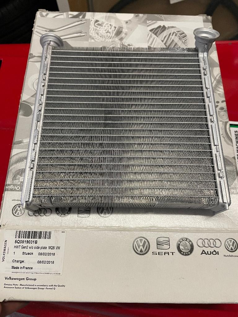 kachelradiator golf a3 radiator verwarming 5q0819031, Ophalen of Verzenden, Nieuw, Audi