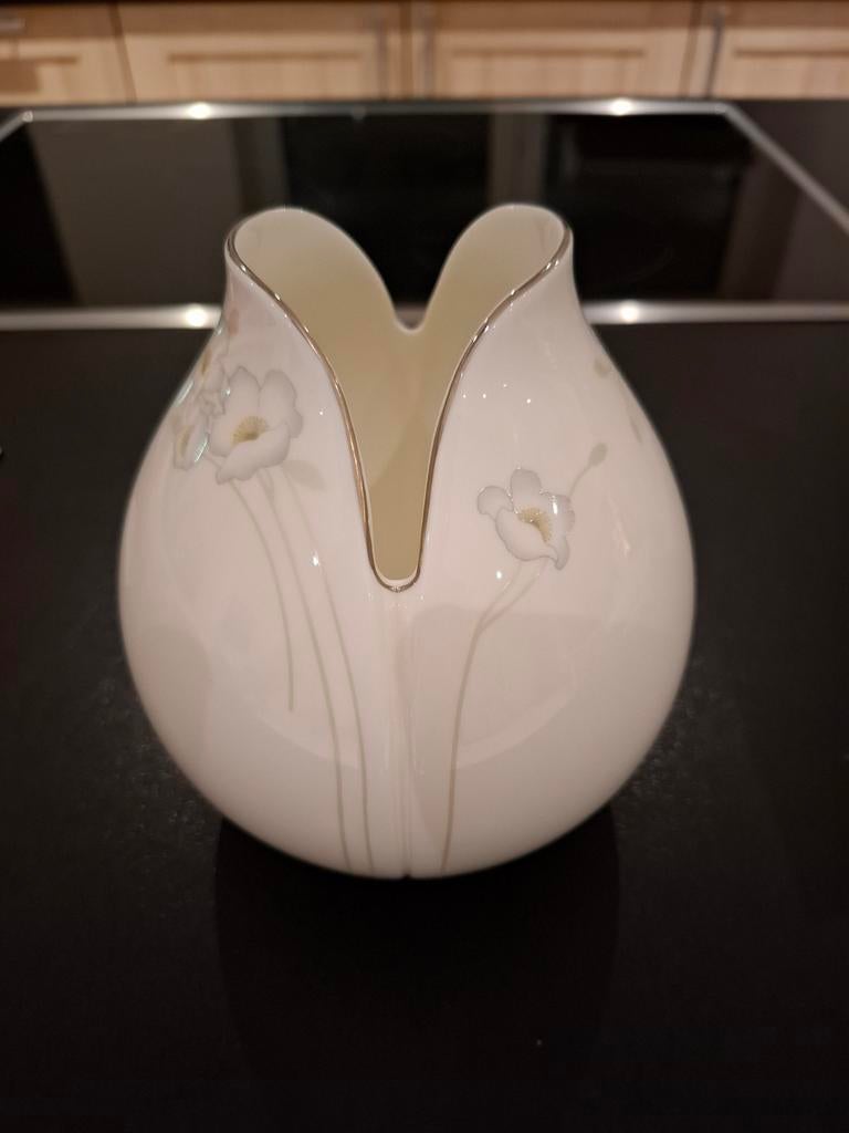Vase tulipe Royal Doulton, Huis en Inrichting, Ophalen of Verzenden