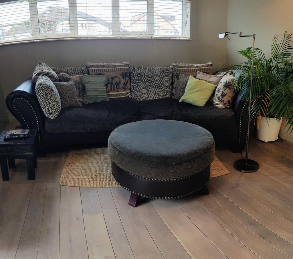Chaise coloniale avec motif éléphant + fauteuil pouf, Enlèvement