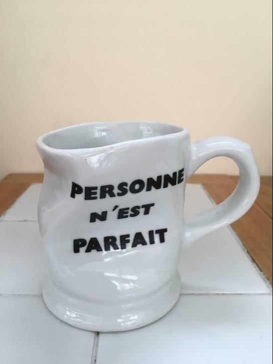 Ancienne tasse original, Enlèvement