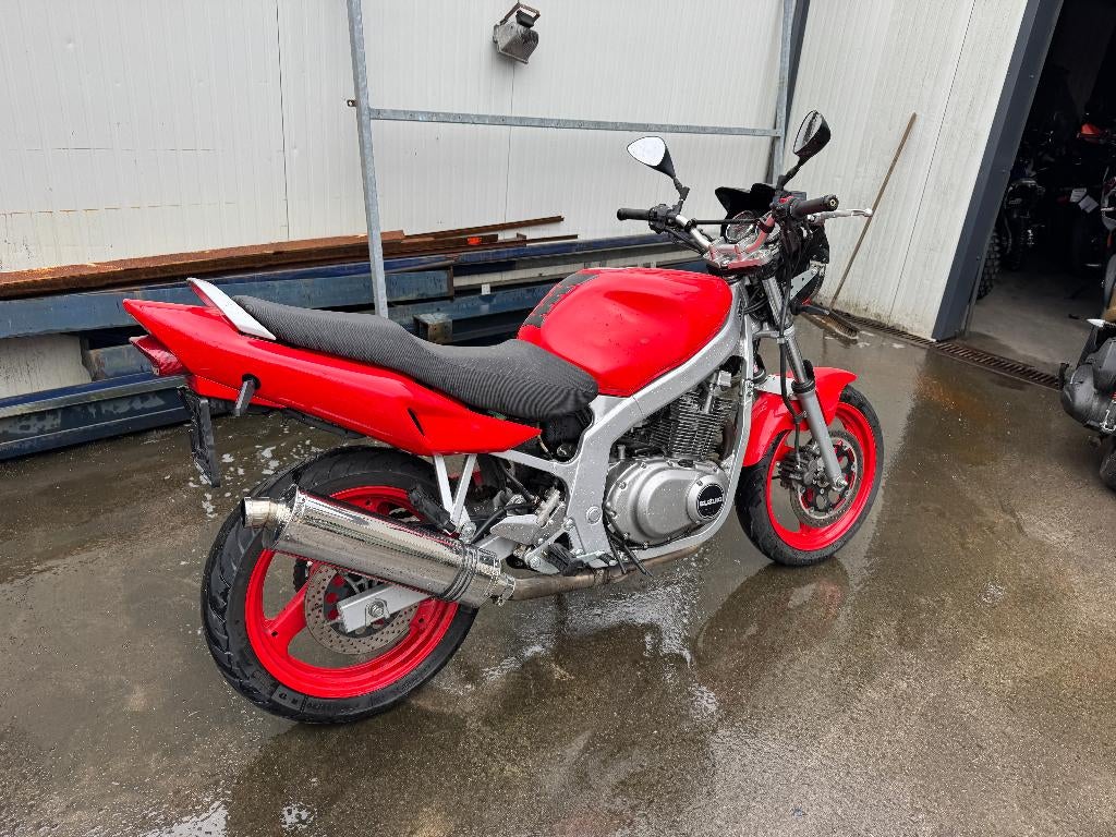 Suzuki - GS500, 2 cilinders, Bedrijf, Minimaal motorrijbewijs A2, Naked bike