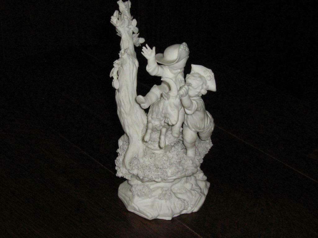 Groupe en biscuit en porcelaine de Tournai, Enlèvement ou Envoi