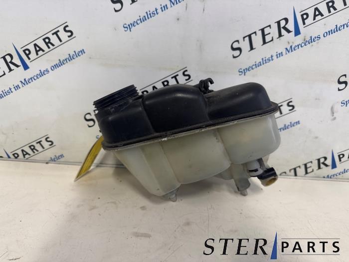 Réservoir d'expansion d'un Mercedes CLS-Klasse, 3 mois de garantie, Utilisé, -, -
